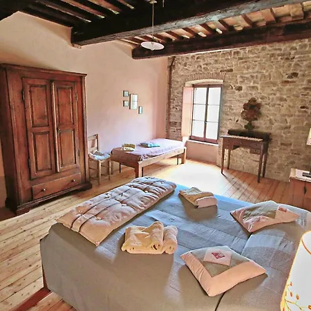 Дом отдыха In With Pool And Terrace Apecchio