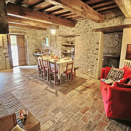 Дом отдыха In With Pool And Terrace